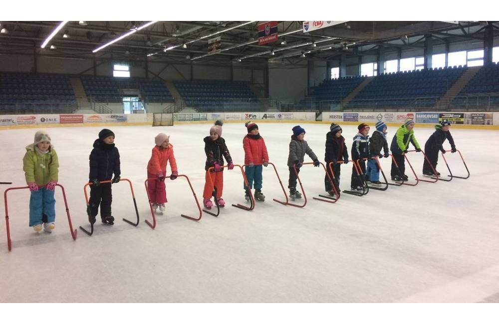 V Bardejove sa predškoláci začali venovať hodinám korčuľovania