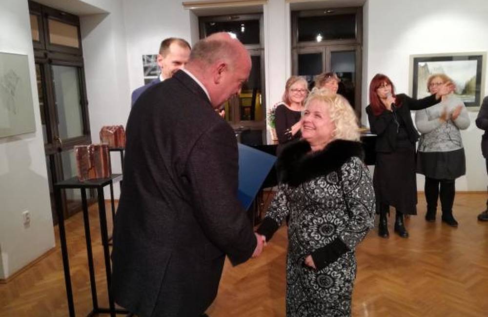 Cenu primátora poľského mesta Nowy Sacz získala Miriam Tomašiaková-Kavuličová