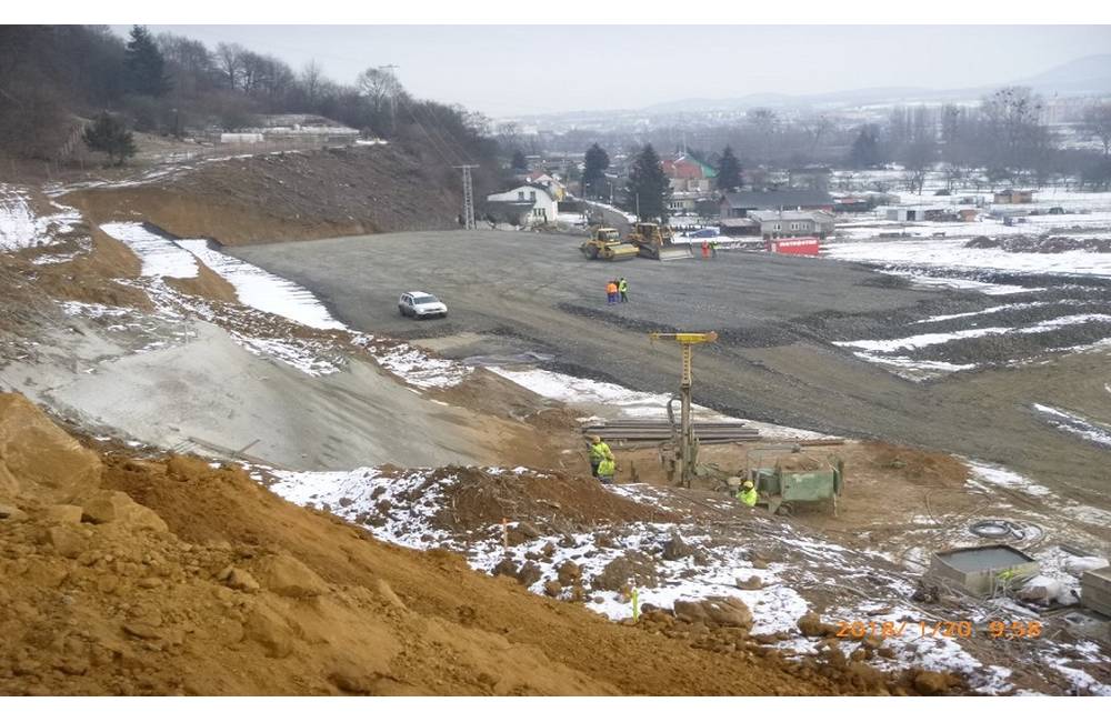 Súčasťou stavby západného obchvatu D1 západ - Prešov, juh bude 2,2 kilometre dlhý tunel Prešov