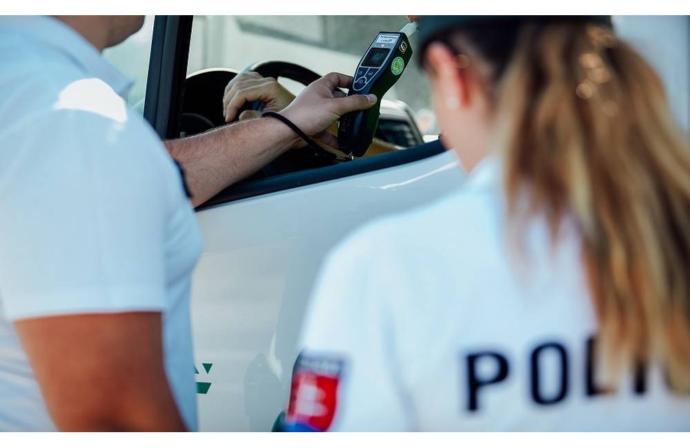 Policajné akcie zamerané na alkohol za volantom budú pokračovať aj počas leta