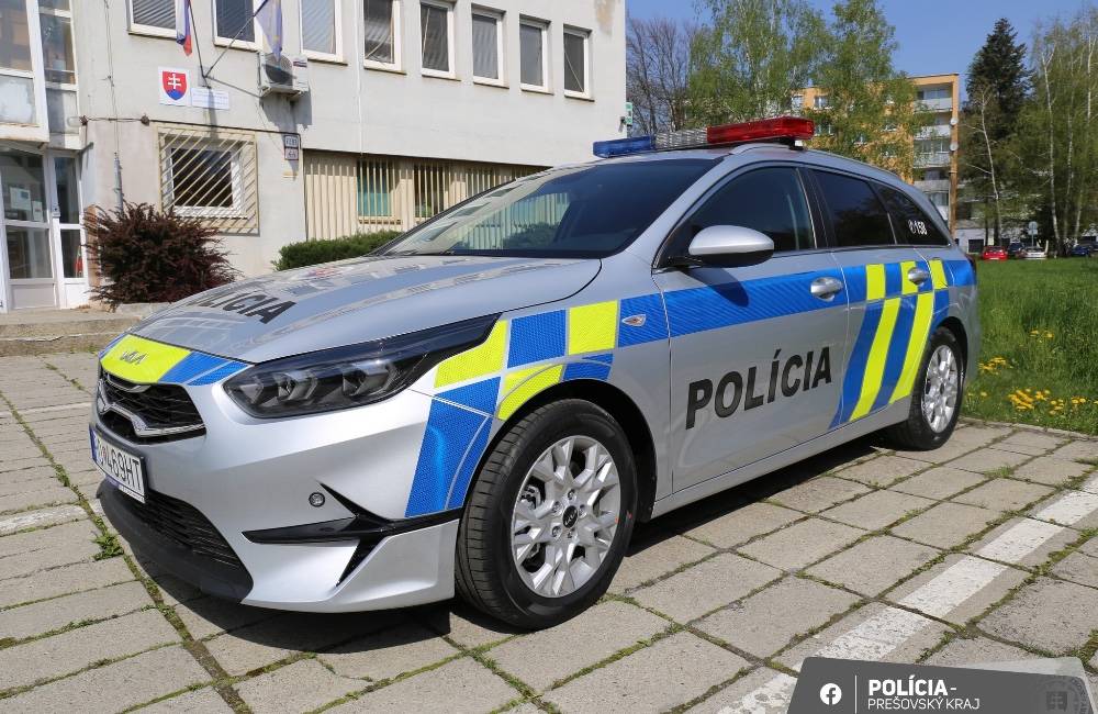 Foto: Prešovskí policajti dostali nové autá. Minister vnútra zdôrazňuje, že nejde o jednorázovú záležitosť