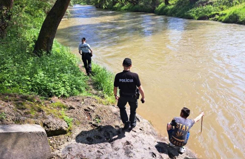 Nezvestné dievčatko, ktoré malo spadnúť do rieky Ondava, bolo nájdené bez známok života