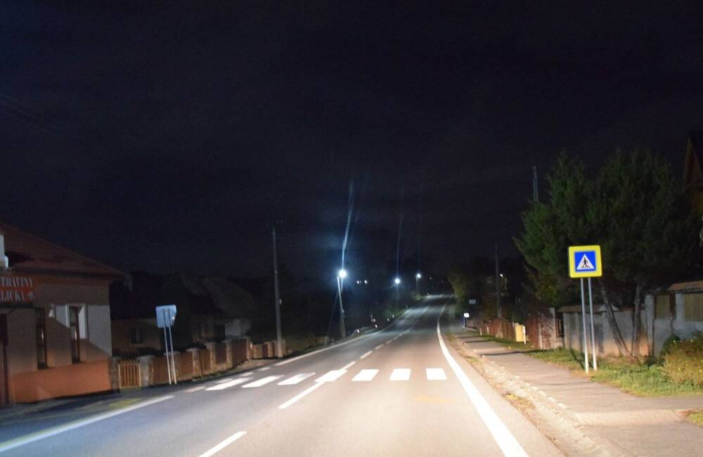 Polícia hľadá svedkov dopravnej nehody v okrese Poprad. Páchateľ mal z miesta odísť