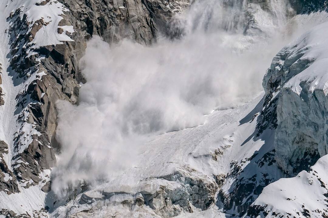 Turisti, pozor: Vo Vysokých Tatrách platí tretí stupeň lavínového nebezpečenstva 