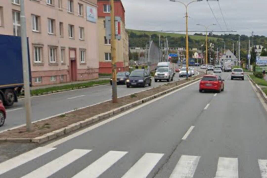 Pri Poliklinike na Levočskej v Prešove auto zrazilo chodkyňu