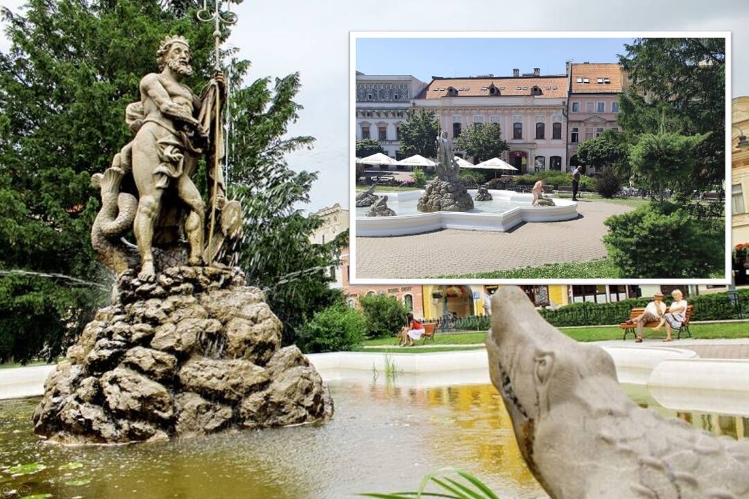 Foto: Chlapec sa v centre Prešova kúpal nahý vo fontáne, na všetko mal údajne prihliadať jeho otec