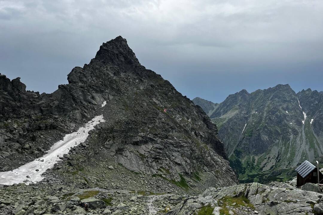 Foto: Horskí záchranári mali v Tatrách dve nočné akcie: Pomoc potrebovali zahraniční turisti