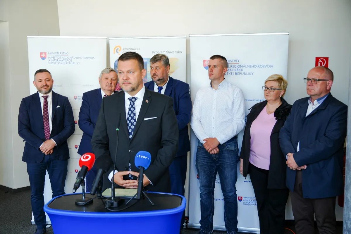 Migaľ zvažuje kandidatúru na župana. Prešovský kraj môže čakať tvrdý súboj, minister sa postaví proti dvom známym menám