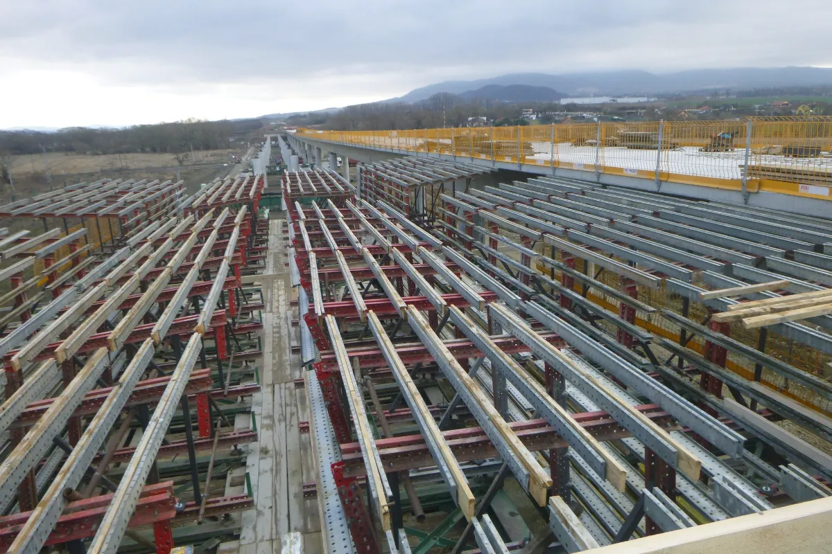 Príprava R4 od Prešova po hranice s Poľskom podľa rezortu dopravy pokročila. Čoskoro majú byť podpísané dôležité zmluvy