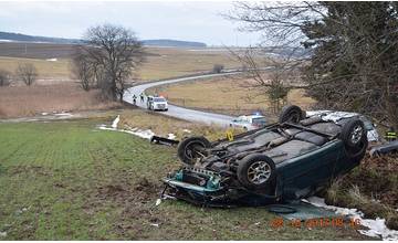Pri obci Vlková sa stala smrteľná nehoda, mladý vodič zraneniam na mieste podľahol