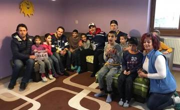 Prešovskí hokejisti odovzdali výťažok zo zbierky deťom z detského domova v Prešove