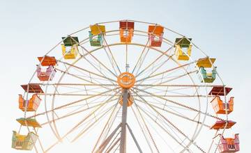 Na Sabinovský jarmok návštevníkov priláka najvyššie pojazdné Ruské koleso v strednej Európe