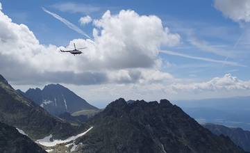 Turistu, po ktorom pátrala poľská horská služba, našli pod Rysmi bez známok života
