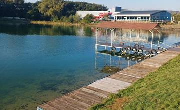 Zlepšenie počasia prinieslo otvorenie prírodného kúpaliska Delňa v Prešove