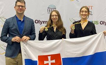 Študentky prešovského gymnázia získali v Amerike zlaté medaily za repelent proti kliešťom