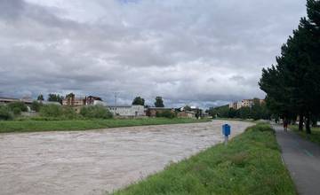 FOTO: Do vyhlásenia 3. stupňa povodňovej aktivity v Kežmarku chýbalo len 7 centimetrov