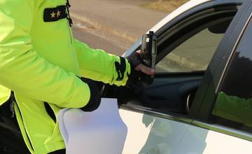 Polícia zastavila v okresoch Poprad a Sabinov dvoch opitých vodičov, jeden z nich šoféroval v zákaze činnosti