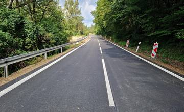 FOTO: Slovenskí aj ukrajinskí vodiči majú bezpečnejšiu cestu pri hraniciach. Úsek pri obci Ubľa opravili