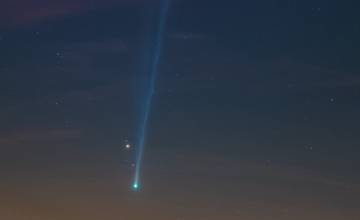 Neďaleko Prešova bol zachytený unikátny záber novej kométy. Postaral sa oň český fotograf
