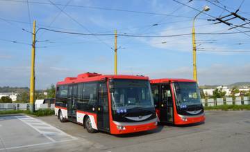 FOTO: Prvé dva elektrické midibusy sú už v Prešove, zvyšné tri vozidlá očakávajú v najbližších dňoch