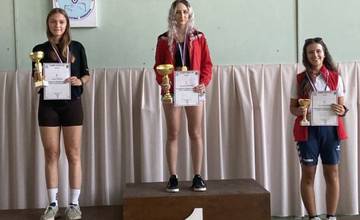 FOTO: Henrieta je Majsterkou Slovenska v streľbe z malokalibrových zbraní. Strieľať sa učila v Spišskej Belej