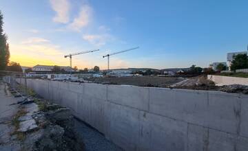 FOTO: Čo je nové na stavbe Futbal Tatran Arény v Prešove? Vieme už aj dôležité termíny pre odovzdanie štadióna