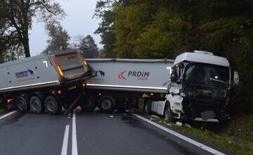 Medzi Prešovom a Bzenovom sa stala nehoda. Prejazd bol obmedzený a MHD premáva v zmenenom režime