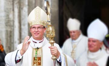 Novým biskupom spišskej diecézy sa stal monsignor František Trstenský, slávnostnú vysviacku mal v sobotu  