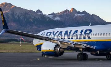 FOTO: Pravidelná linka z popradského letiska je spustená. Od novembra môžete využívať lety do Londýna