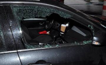 Zodpovedný zlodej v okrese Prešov? Z auta ukradol reflexnú vestu