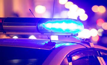 V Prešove sa zrazilo auto s autobusom. Pri nehode sa zranili traja ľudia