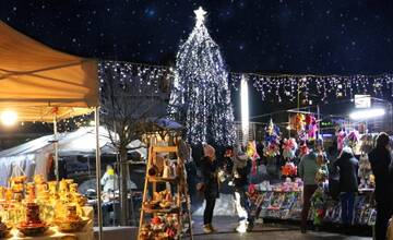 V Stropkove sa už tradične uskutočnia Vianočné remeselné trhy. Tešiť sa môžete na zaujímavé stánky a program