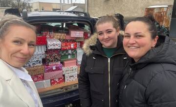 FOTO: V Starej Ľubovni vyzbierali vyše 700 vianočných krabičiek, ktoré darovali seniorom v okrese