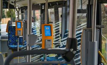 Vo vozidlách MHD v Prešove pribudne možnosť platby kartou. Ešte predtým však musia osadiť nové označovače