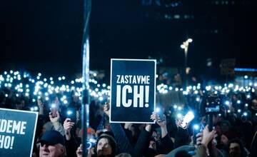 Opozičné protesty pokračujú vo štvrtok aj v Prešove a v Poprade