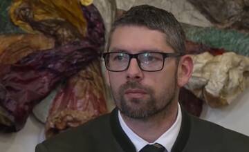 Najskôr bol pytliak, potom riaditeľ TANAP-u. Na Petra Olexu si dnes posvieti mimoriadny výbor