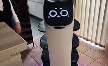 Robotickej čašníčke Belle ide obsluha na prešovskej škole od ruky. Má ich až štyri