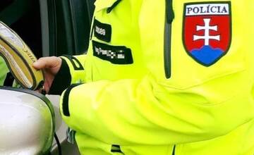 Policajti v Prešovskom kraji opäť odhalili vodičov pod vplyvom alkoholu: Jeden narazil do auta, ďalší do plota
