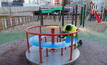V Poprade skontrolujú bezpečnosť detských ihrísk, poškodenia môžu nahlasovať aj občania