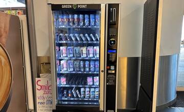 Štrnásťročný Prešovčan kúpil v nákupnom centre legálnu drogu. Policajti ho matke priniesli v putách