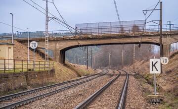 Starý most nad železnicou v Štrbe nahradí nový. Prešovská župa do prác investuje 3,2 milióna eur