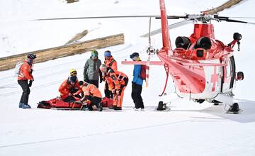 Na Štrbskom Plese zasahovali leteckí záchranári: 11-ročný lyžiar si po páde poranil chrbticu