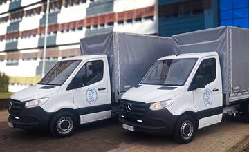 Fakultná nemocnica v Prešove má nové autá: Pomáhať budú pri rozvoze stravy pre pacientov