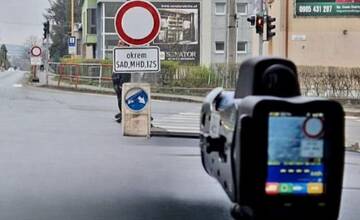 S rekonštrukciou mosta Lesík delostrelcov súvisia aj dopravné obmedzenia. Niektorí vodiči ich nerešpektujú