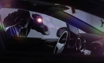 Páchateľ rozbil na nákladnom aute v Prešove okno, ukradol z neho peňaženku