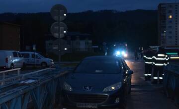 Vodička s dvoma promile a zadržaným vodičským preukazom narazila vo Svidníku do mosta