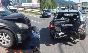 V Humennom narazil muž do auta pred sebou. Bol pod vplyvom, nafúkal viac ako promile