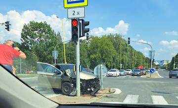 Dve dopravné nehody v priebehu pár minút. Jedna blokuje výjazd z Prešova smerom na Poprad