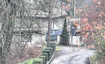 Na Fintickej ulici v Prešove sa zrazili tri autá. Tvorí sa tam kolóna, rátajte so zdržaním