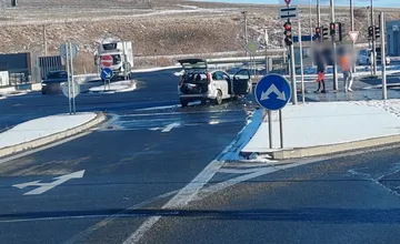 V Poprade došlo pár hodín po sebe k dvom dopravným nehodám. Jazdite opatrne